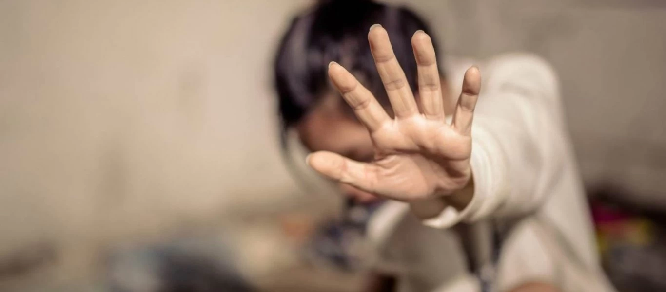 Λαμία: 19χρονη καταγγέλλει 53χρονο για βιασμό - Διαψεύδει ο κατηγορούμενος